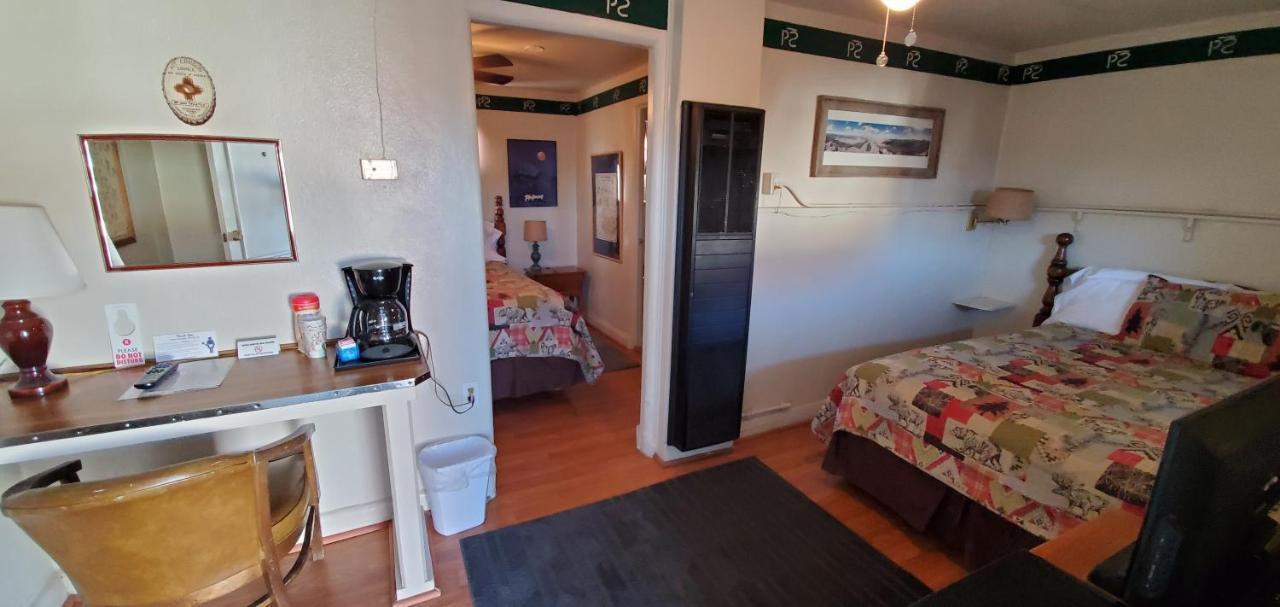 Hikers Cimarron Inn & Rv Park 외부 사진