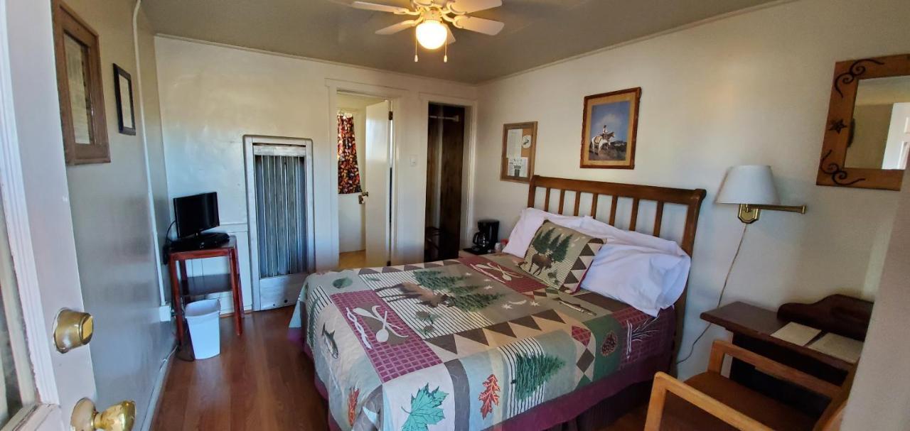 Hikers Cimarron Inn & Rv Park 외부 사진