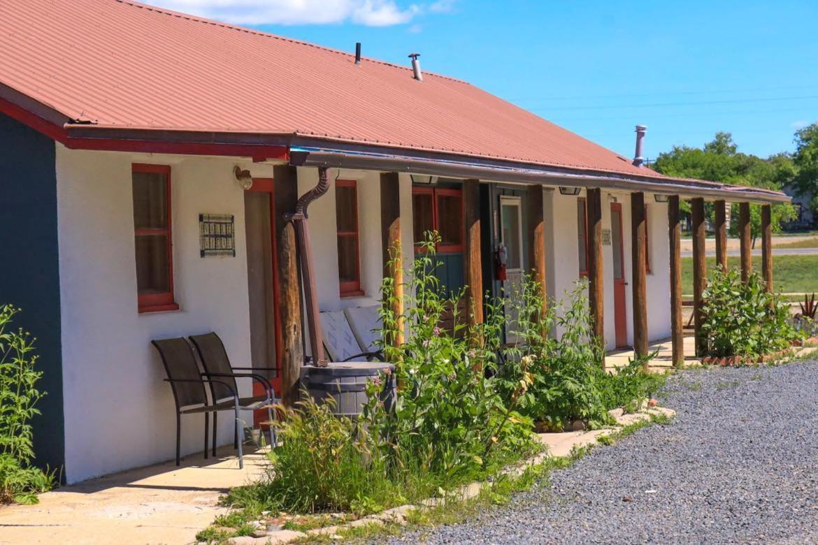 Hikers Cimarron Inn & Rv Park 외부 사진